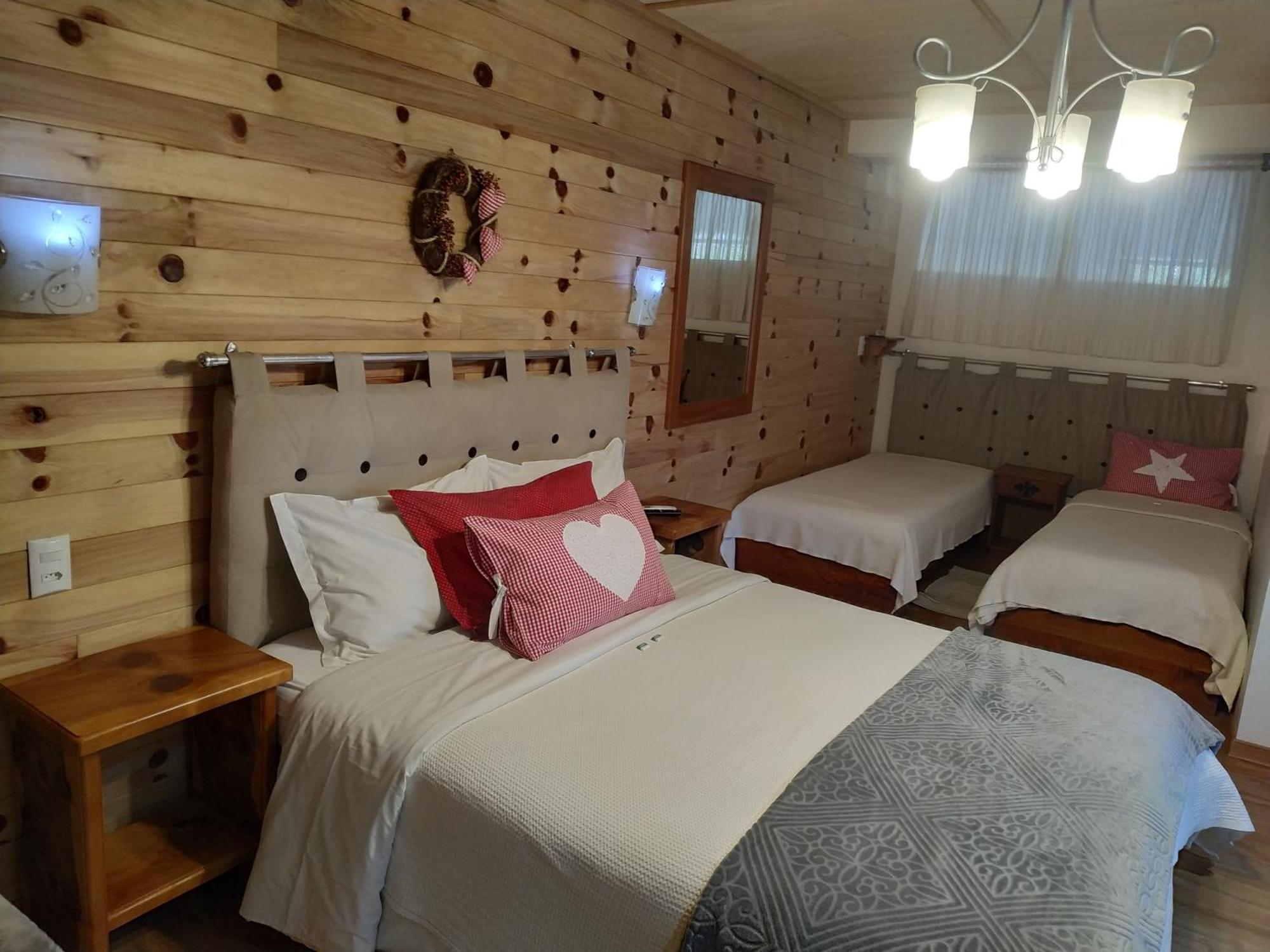 Villa Gruntal Hospedaria Treze Tílias Habitación foto